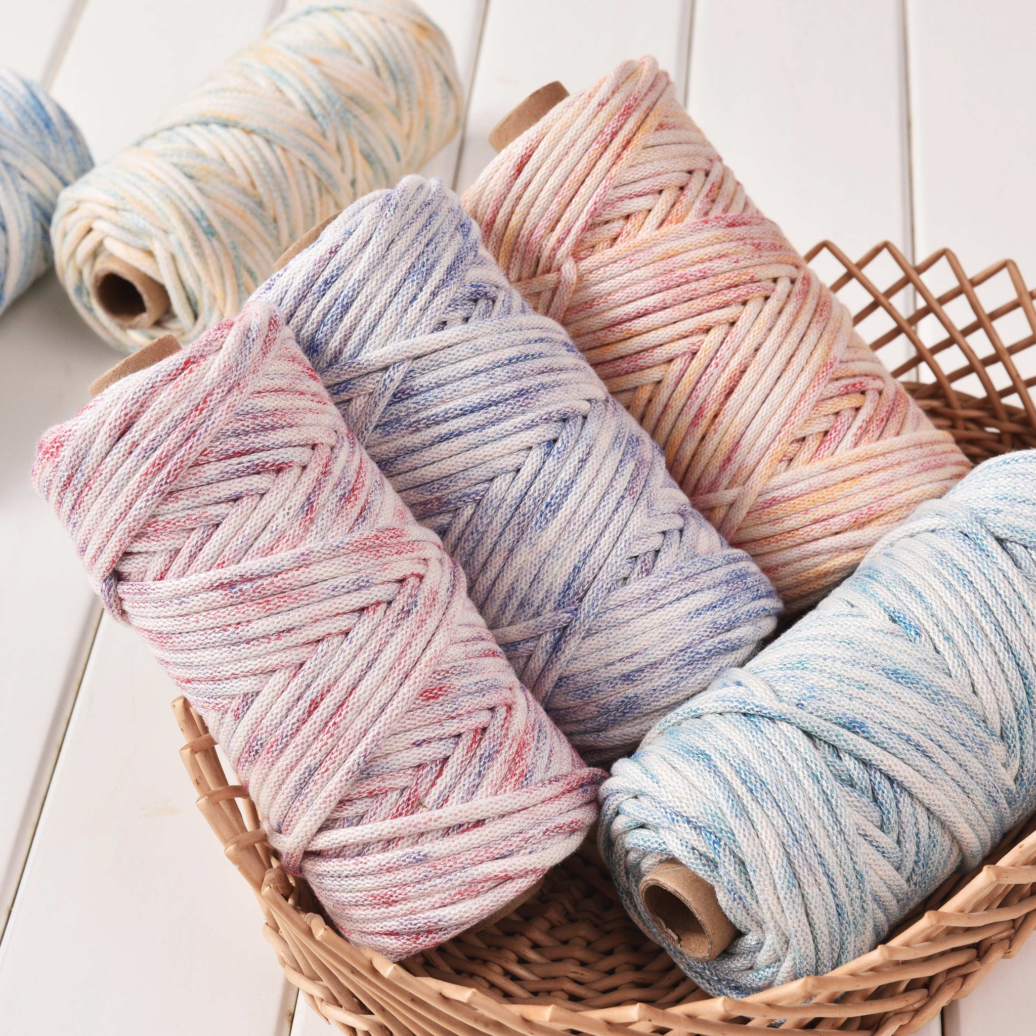 Pastel 4mm Chunky Cord MACRAME CORD 40meters Basket Making Cord Hand Knitting Thick Tube yarn for Bag Making Rope Rug Making cord