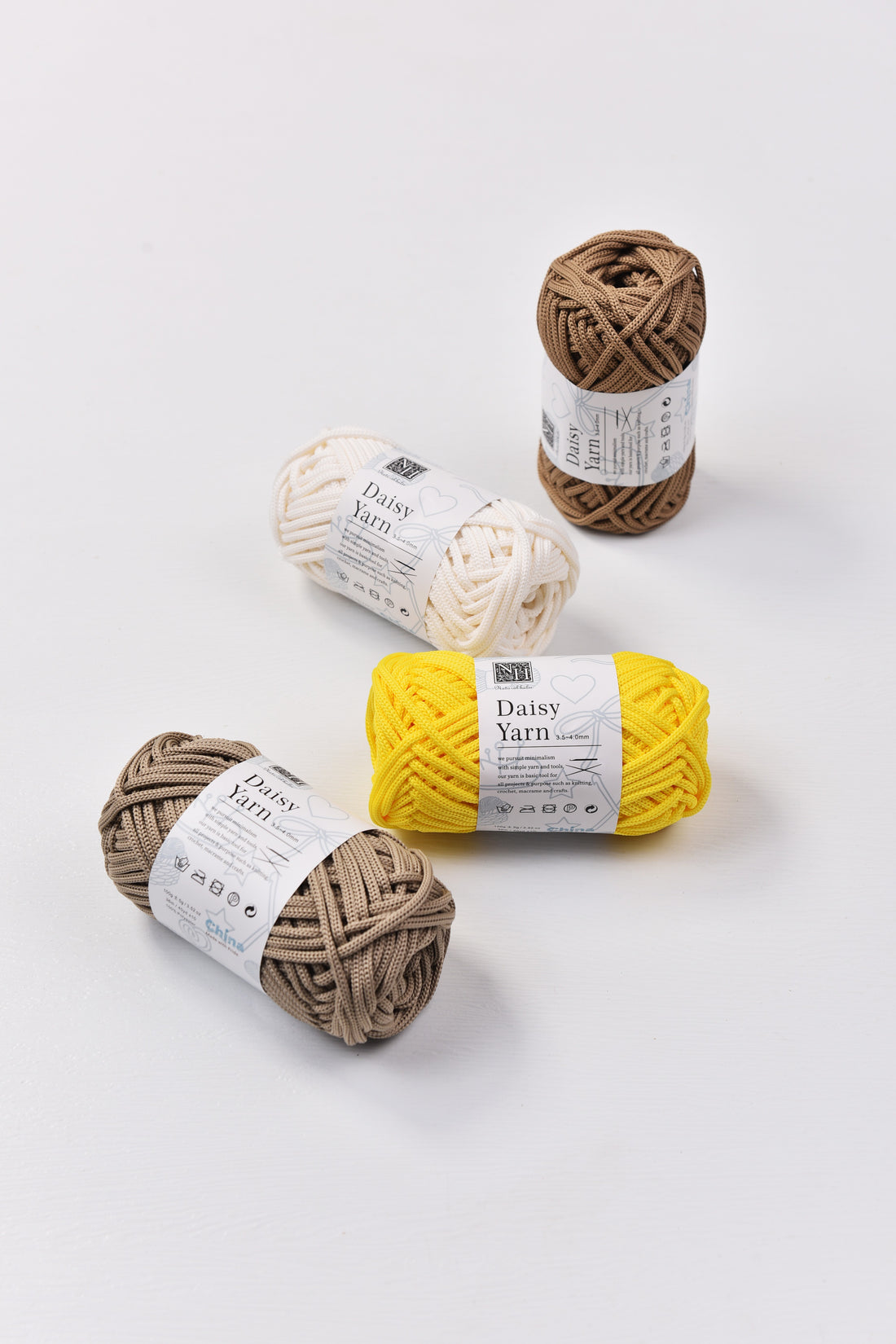 KNOTITUDE 4mm Polyester Cord Ball 40Yards Elastic Yarn for Knitting and Crochet